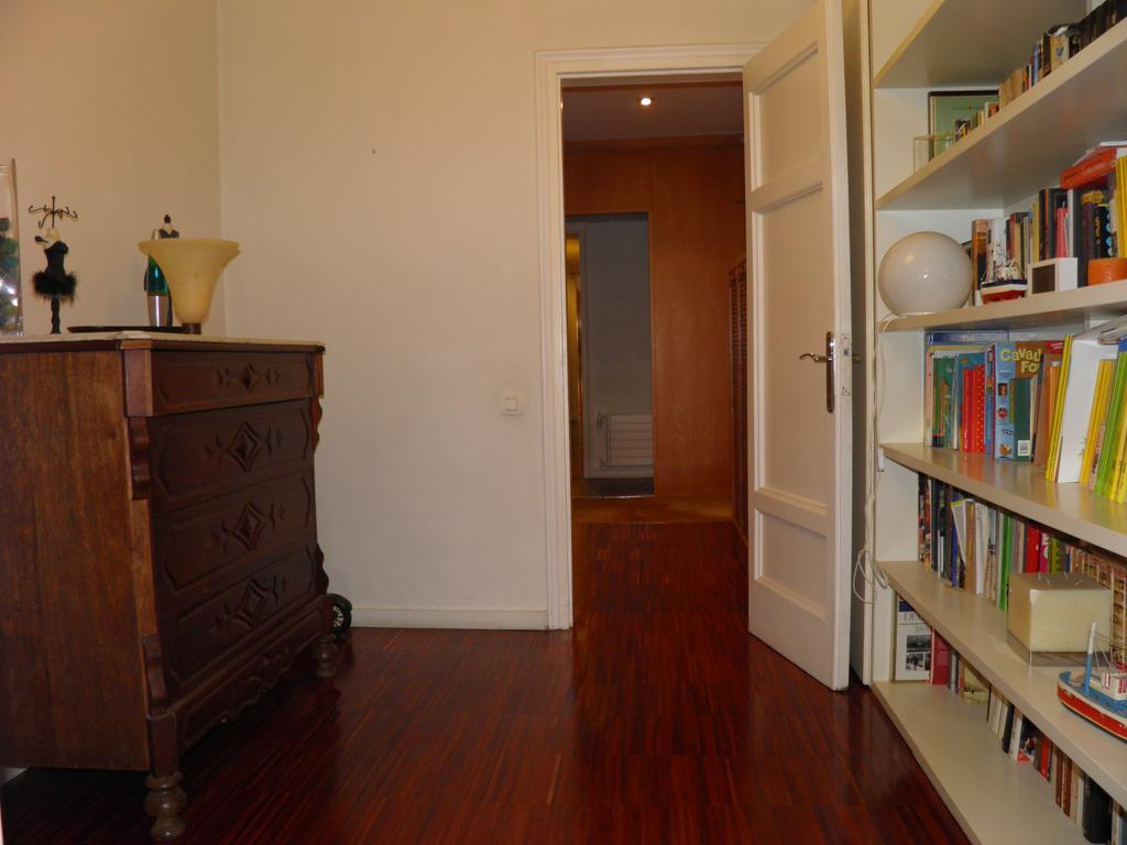 Suitur Courtyard Apartment Barcelona Ngoại thất bức ảnh