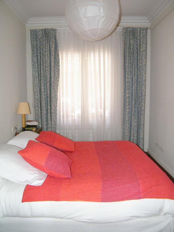 Suitur Courtyard Apartment Barcelona Ngoại thất bức ảnh