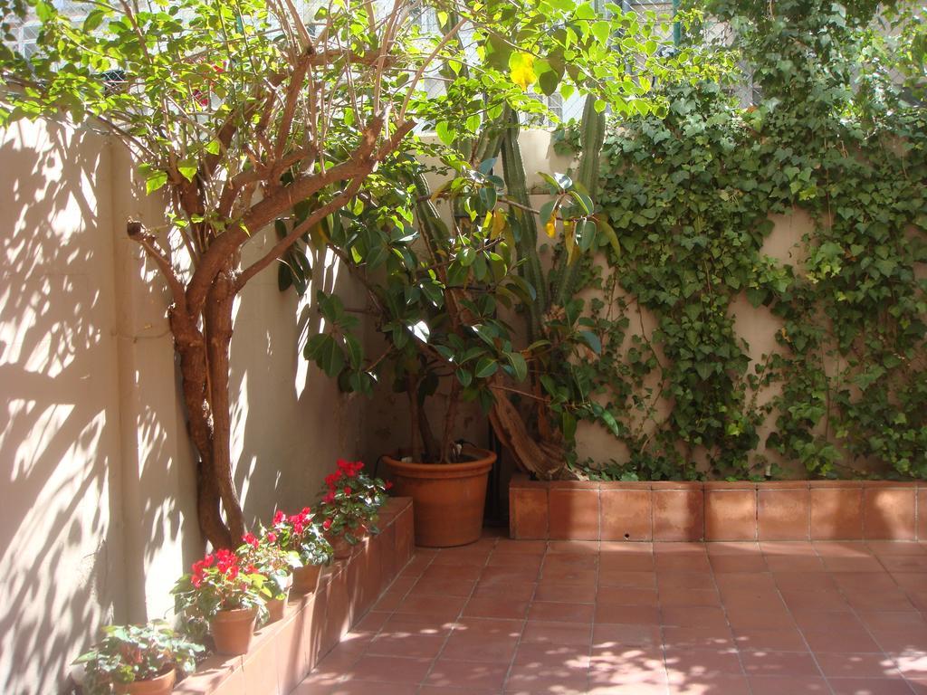 Suitur Courtyard Apartment Barcelona Ngoại thất bức ảnh