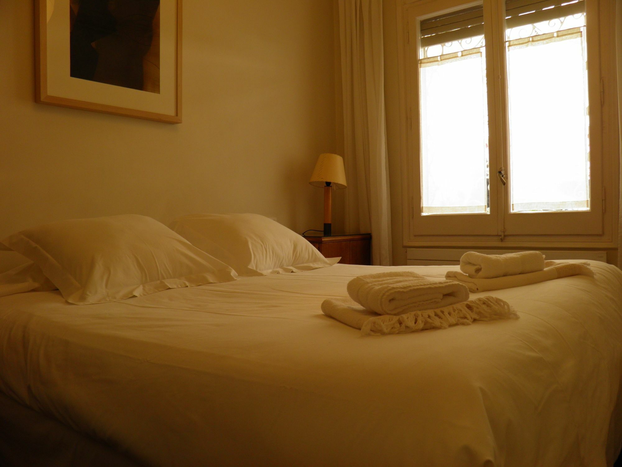 Suitur Courtyard Apartment Barcelona Ngoại thất bức ảnh