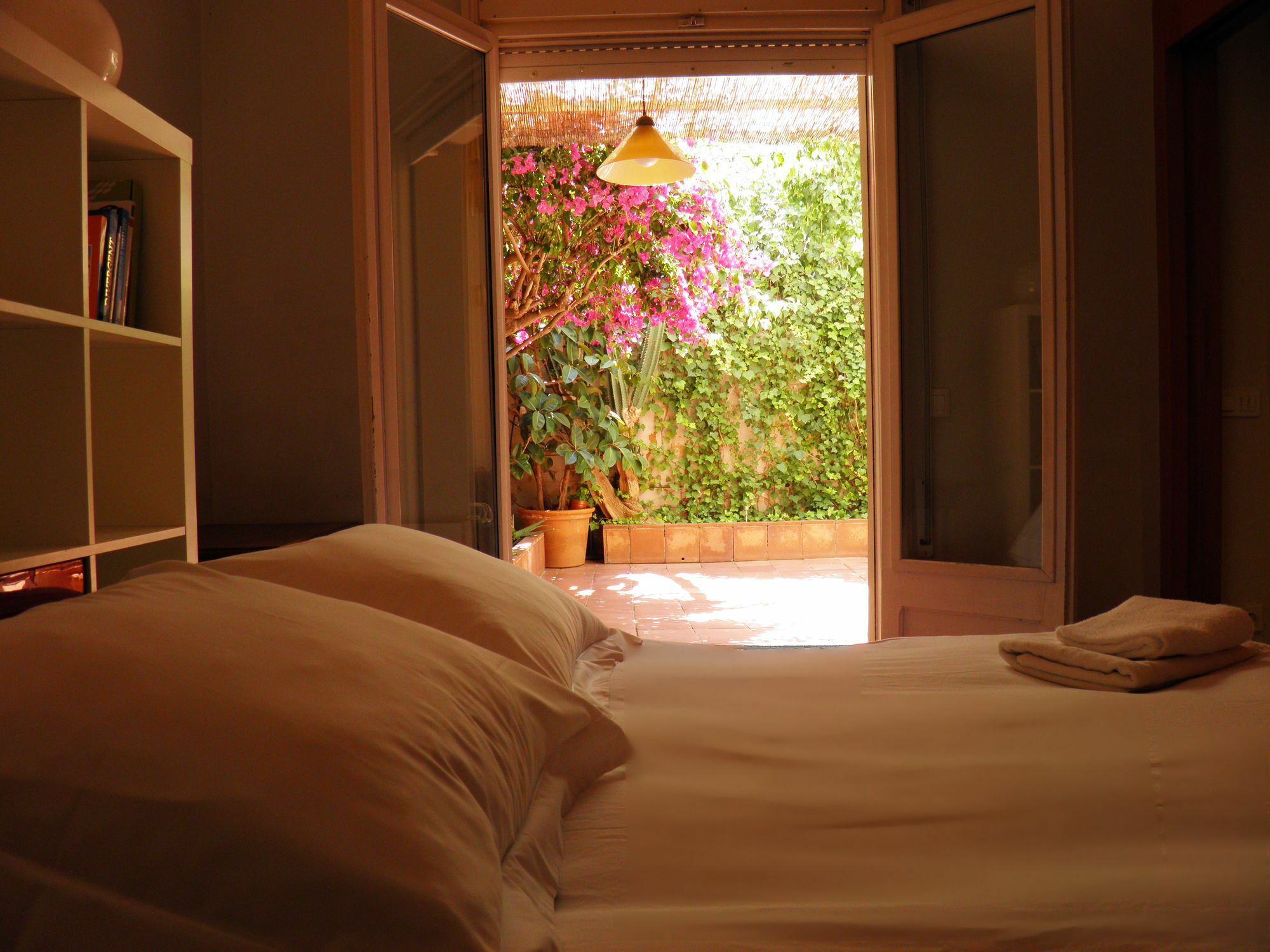 Suitur Courtyard Apartment Barcelona Ngoại thất bức ảnh